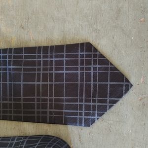 Donna Karan Signature Men's Black tie